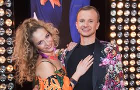Sezonie programu rolnik szuka żony wymarzonego partnera szukać będą: Dance Dance Dance 3 Pawel Bodzianny Z Rolnik Szuka Zony W Hip Hopowym Numerze Wyszedl Ze Swojej Strefy Komfortu I Zawladnal Sercem Nowakowskiej Super Express Wiadomosci Polityka Sport