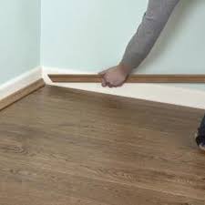 How To Calculate Total Square Feet And Order Laminate Flooring Hunker Flooring Flooring Calculator Laminate Flooring