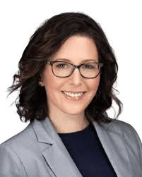 Miranda Ramsey's Instagram, Twitter & Facebook