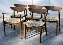 Vintage and used dining chairs are the perfect opportunity to bring style and verve to your dining area. 5 Danish Style Mid Century Modern Vintage Dining Chairs