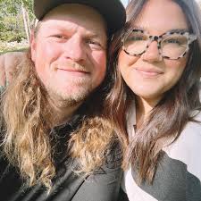 Victoria Newman and Travis Barth's Wedding Website