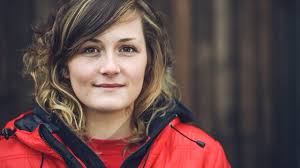 Video: Rachel Atherton's Shoulder Dislocation a...