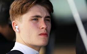 BREAKING: Dino Beganovic secures a seat at Hitech Grand Prix for 2025! 🔒  He joins Luke Browning at the British squad, rounding out their roster ✔️