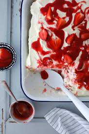 Perfektes rezept, wenn's mal wieder schnell gehen soll: Rezept Fur Erdbeer Tiramisu Zucker Zimt Und Liebe