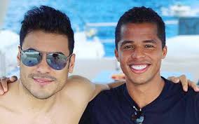 El romance entre belinda y giovanni dos santos. Giovani Dos Santos Y Carlos Rivera Vacacionan Juntos En Playas De Los Cabos El Sol De Mexico Noticias Deportes Gossip Columnas