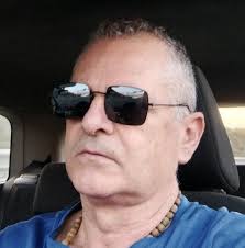 Coppia di turisti aggrediti in spiaggia da quattro bestie, forse  nordafricane. Donna stuprata e marito pestato. L'Italia ridotta come la  peggiore delle favelas sudamericane. A questo porta l'assenza dello Stato,  il lassismo,