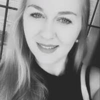 Michele Pohlmann's Instagram, Twitter & Facebook