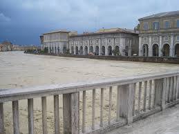 Promuovi la tua attività commerciale. Alluvione A Senigallia Il Fiume Misa In Centro Storico Senigallia Notizie