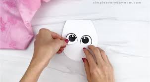 Kids can add personality to their unicorn with paint (or sub washable markers for easier cleanup), and break out the glitter glue for a truly magical piece of artwork. Unicorn Valentine Card Craft Free Template