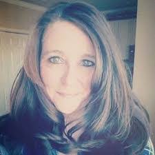 Kellie Haynes's Instagram, Twitter & Facebook