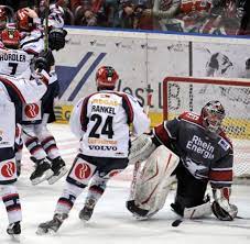 Die eisbären berlin bleiben das maß aller dinge im deutschen eishockey. Del Finale Die Eisbaren Berlin Sind Deutscher Meister Welt