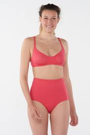 Spécialiste du maillot de bain femmes et hommes la boite à maillots est à votre service depuis 1970 sur la côte d'azur avec deux boutiques à cannes et une à nice. Haut De Maillot De Bain 2 Piece Bonnet E F G Maison Lejaby