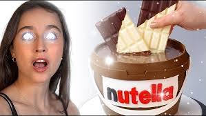 Suzy Rocha's Instagram, Twitter & Facebook