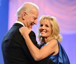 Jill biden married future president joe biden at the age of 26, and has been by his side ever since. Jill Biden La Profesora Y Matriarca De Un Clan Complicado