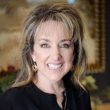 Colleen Dietz's Instagram, Twitter & Facebook