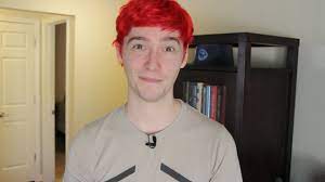 Red hair youtuber