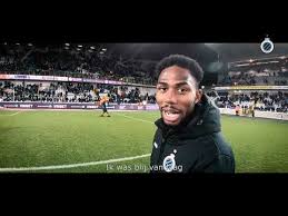 Emmanuel dennis prefers to play with right foot. Transfergeruchte 1 Fc Koln An Sturmer Emmanuel Dennis Dran