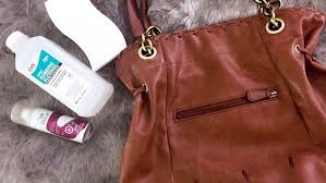 How To Get An Ink Stain Out Of A Leather Purse Leather Purses Remove Ink From Leather Bags Leather Handbags