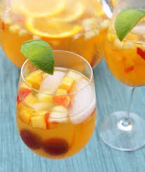 Receta De Sangria De Cava Revista Cocina Receta Recetas De Sangria Sangria De Cava Recetas De Sangria Blanca