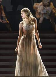 Pin Von Lau Swiftie13 Auf The Red Tour