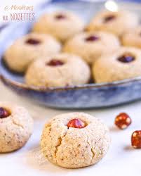 Montecaos Aux Noisettes Ou Amandes Recette Dessert Chocolat Alimentation Recette Biscuit