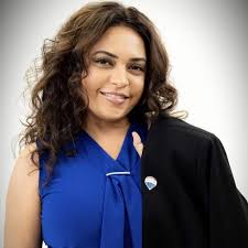 Noemi Robles's Instagram, Twitter & Facebook