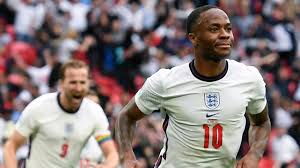 Neat play from england with saka and phillps combining well. C Vrb0 Oijomlm