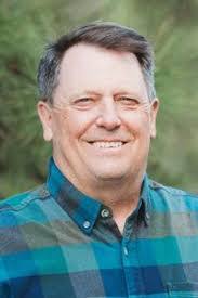 Laurel Khan's Instagram, Twitter & Facebook