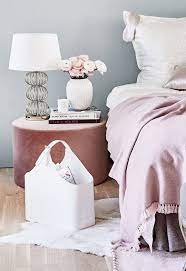 Ein moderner barhocker in der küche, ein sitzwürfel im wohnbereich oder ein duschhocker im badezimmer sind nur einige beispiele. Pin Auf Sessel Poufs