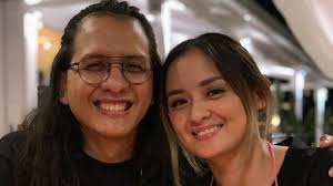 Raditya Oloan Meninggal hingga Vicky Zainal Jadi Korban KDRT