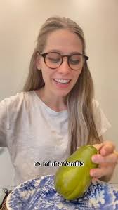 A @erika.canton sempre publica vídeos com várias dicas e conhecimentos  sobre plantas. Nesse, ela fala sobre o chuchu. Você conhecia essas  curiosidades? , #repost #chuchu #desperdíciozero ...