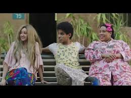 اضحك من قلبك مع خفة دم حمدي المرغني لما موت هنا الزاهد وشيماء سيف من الضحك وهو بيتريق علي الناس Youtube