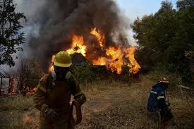 Maybe you would like to learn more about one of these? En Grece Les Pompiers Continuent De Lutter Contre Deux Incendies Sur L Ile De Rhodes Et Dans Le Peloponnese