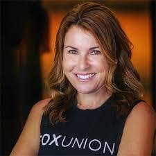 Leslie Adelman's Instagram, Twitter & Facebook