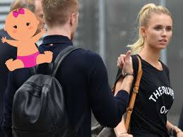 Zwar gab es zwischenzeitlich gerüchte um eine neue. Marco Reus Private Fotos Der Tochter Von Frau Scarlett Veroffentlicht Promi Tv