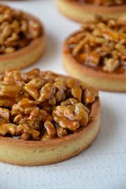 Tartelettes Aux Noix Caramel Au Beurre Sale L Heure Du Cream Recettes De Cuisine Tartelette Aux Noix Mini Tarte