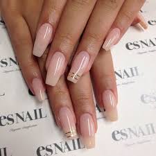 Acrylics though very safe and inexpensive mode of beautifying your nails may not be desirable over … i am sure that you will not apply acrylic just to shield your natural nails. Classy Natural Acrylic Nails New Expression Nails