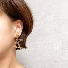 イニシャルピアス k 片耳ピアス ピアス イニシャル
