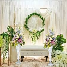 Tenang, pernikahan yang sederhana tapi mewah tetap bisa anda wujudkan dengan beberapa dekorasi pernikahan sederhana di atas. Vuxqw1mtzu7qbm