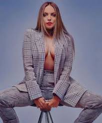 900+ ideas de Elizabeth Gillies en 2025