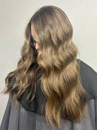 Looking for someone who specializes in highlights. My hair ...