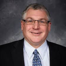 Daniel Arce's Instagram, Twitter & Facebook