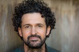 Damien Warren's Instagram, Twitter & Facebook