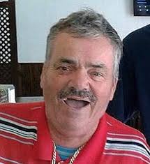 It features spanish comedian/actor el risitas (real name: El Risitas Wikipedia