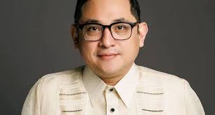 JUST IN: The Golden State Warriors acquired Bam Adebayo from the Miami Heat  in exchange for Jonathan Kuminga, Brandin Podziemski, Moses Moody and 2  first-round draft picks. 😲