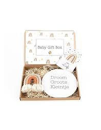 Bekijk meer ideeën over regenboog, babykamer, baby. The Big Gifts Brievenbuspakket Baby Gift Box Regenboog Droom