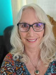 Hi all! I just wanted to introduce myself and share a photo I took. I am a  poet, spoken word artist, publisher, mom, foodie....my press is Read or  Green Books. I live