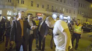 Áprilisi választás után regisztrálták, impresszuma, elérhetősége nincsen. Kopkodott Faszszopozott Es Plakatokat Tepett Ki Dk Sok Kezebol Bede Zsolt 24 Hu Youtube