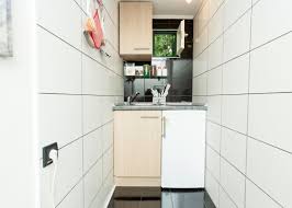 Petite cuisine fermée moderne appartement. Amenager Une Petite Cuisine De 2m2 18 Idees Et Inspirations