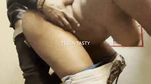 Public slut fucks gas station clerk - ThisVid.com